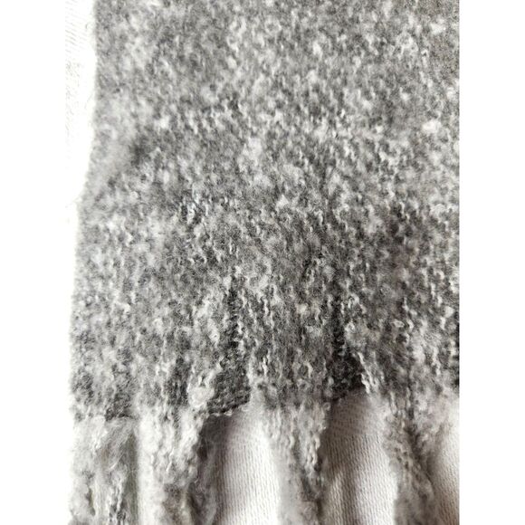 Heavy Winter Wrap Fringe Scarf Gray Fuzzy Cozy A New Day 88" Long Chunky Boho - Picture 5 of 9